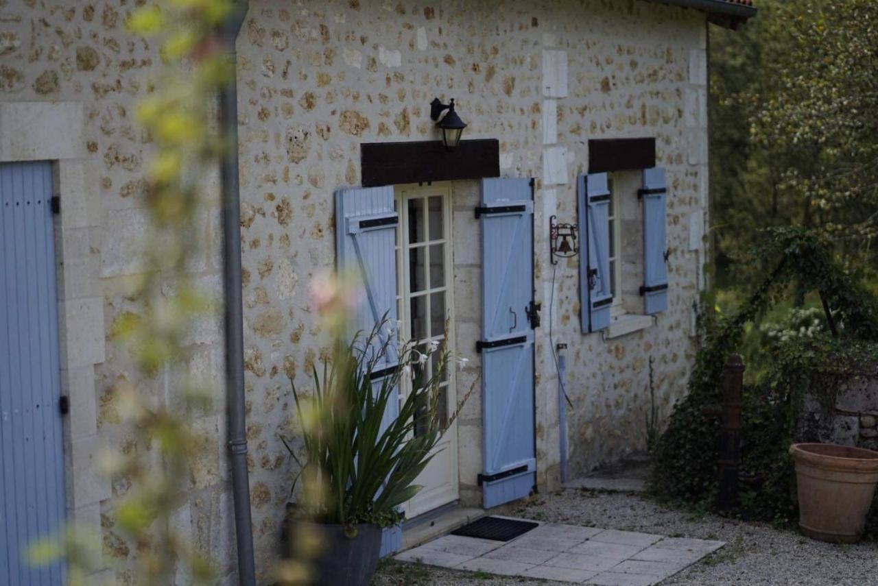 Bed and Breakfast MaBelle rêve Saint-Pierre-de-Côle Esterno foto
